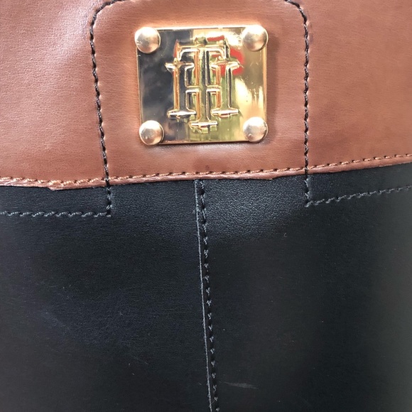 NWT Tommy Hilfiger Riding Saddle Boots 8M Black Brown Faux Leather side zip - Picture 4 of 9
